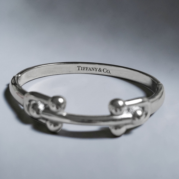 Silver Hardware Bangle - Picture 5 of 6